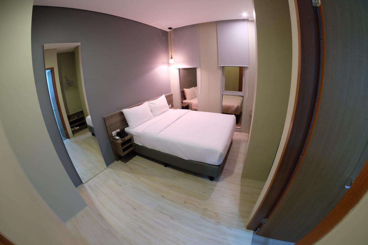 U Stay Hotel Tebet Yakarta Exterior foto